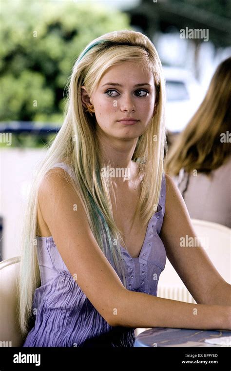 sara paxton aquamarine